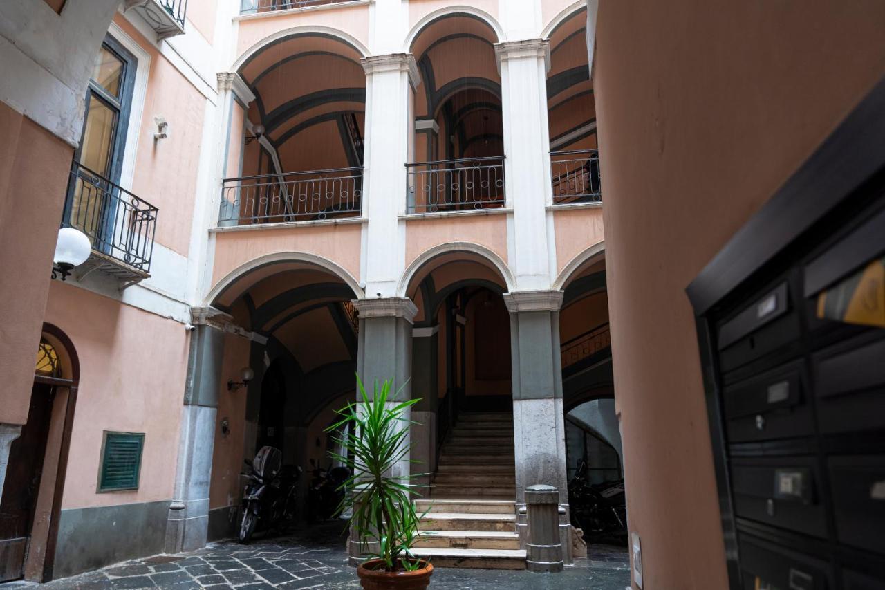Bella Domus Suites Salernes Extérieur photo