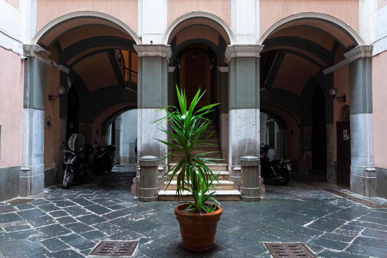 Bella Domus Suites Salernes Extérieur photo