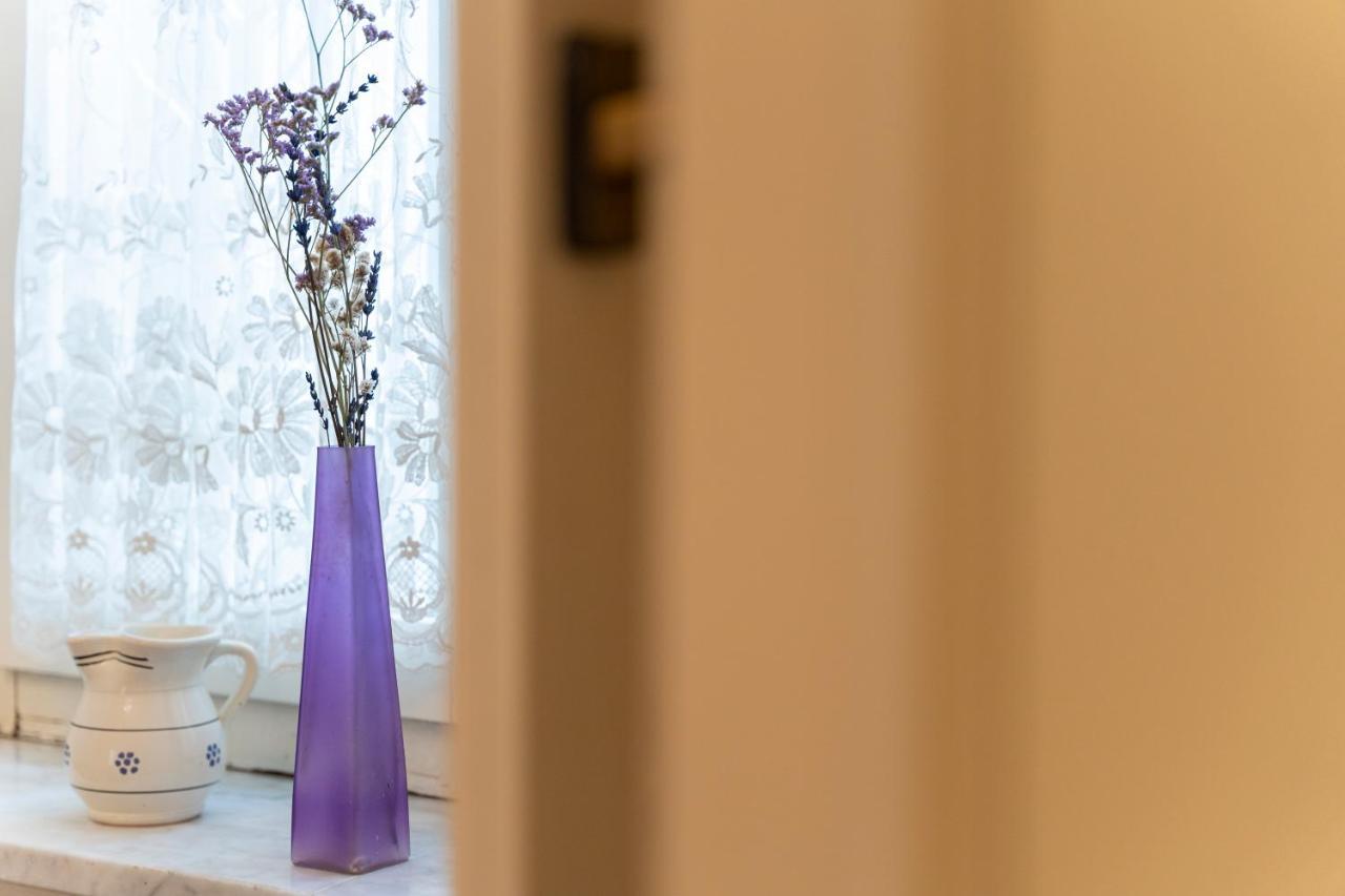 Bella Domus Suites Salernes Extérieur photo