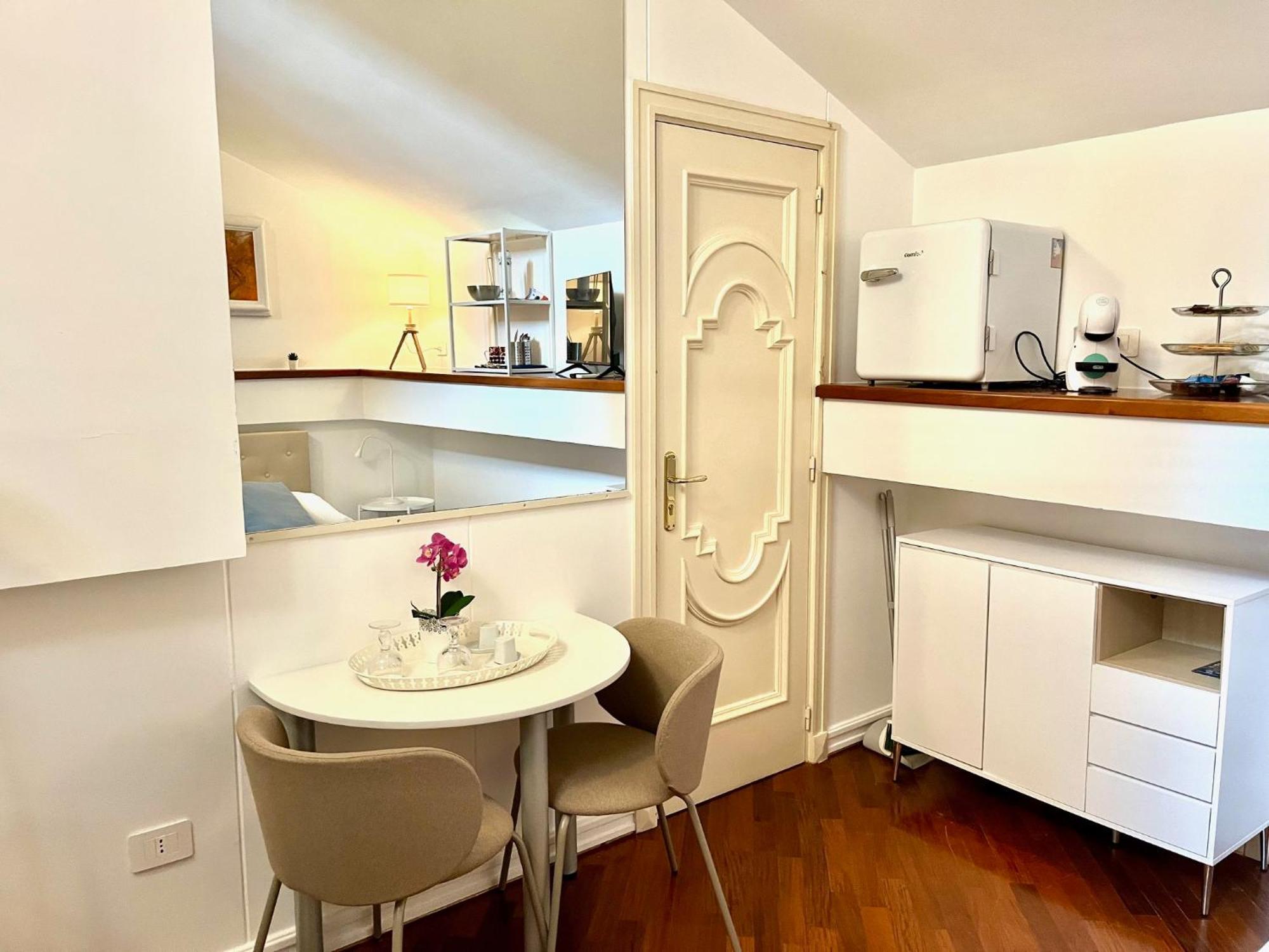 Bella Domus Suites Salernes Extérieur photo