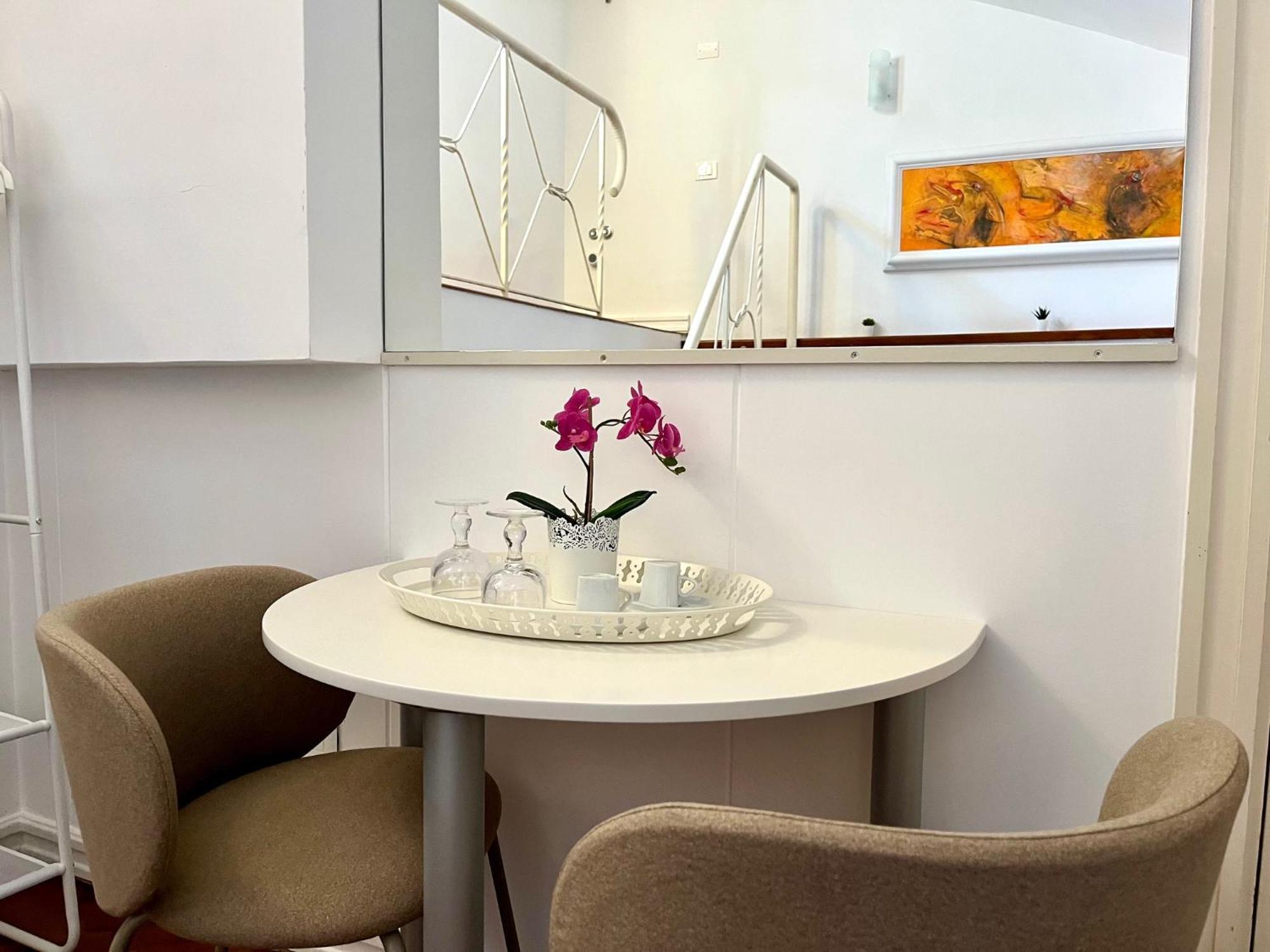 Bella Domus Suites Salernes Extérieur photo